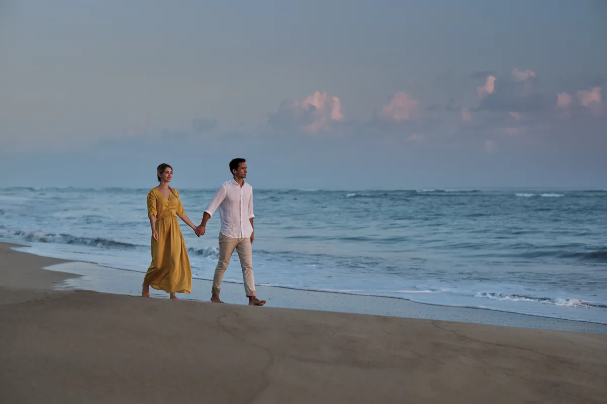 393 romantic dinner beach