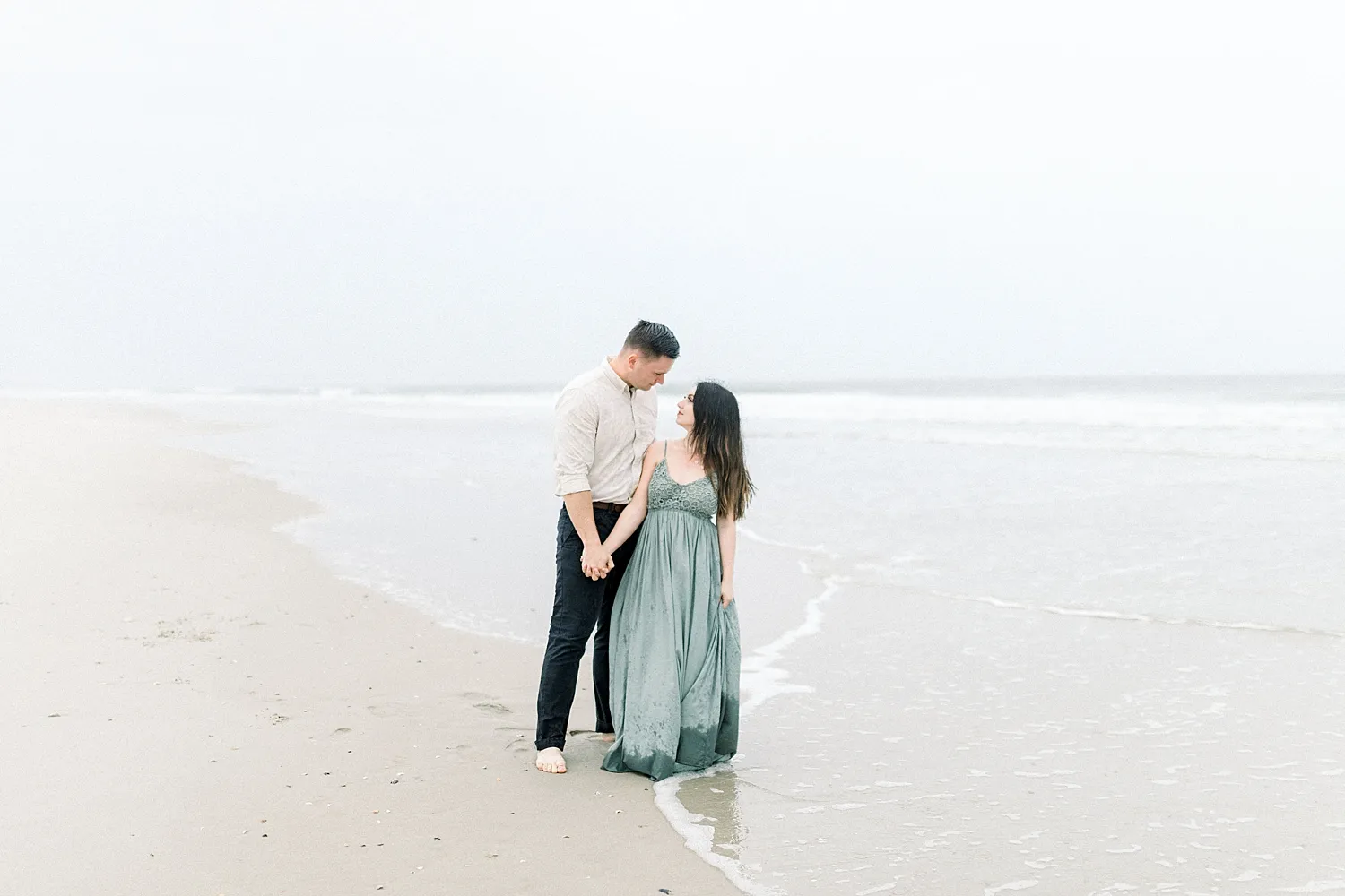 /img/397-outer-banks-honeymoon-couple.webp