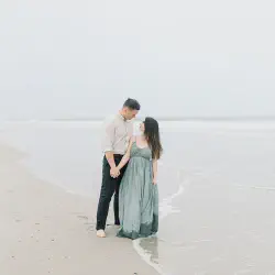 /img/397-outer-banks-honeymoon-couple.webp
