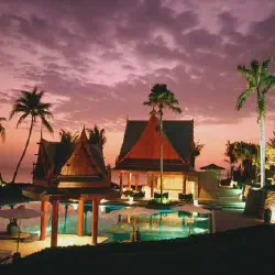 /img/409-beach-honeymoon-photos.webp