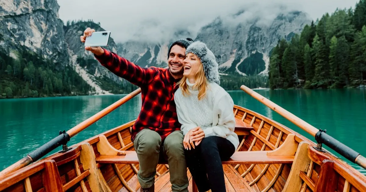 416 winter honeymoon couple