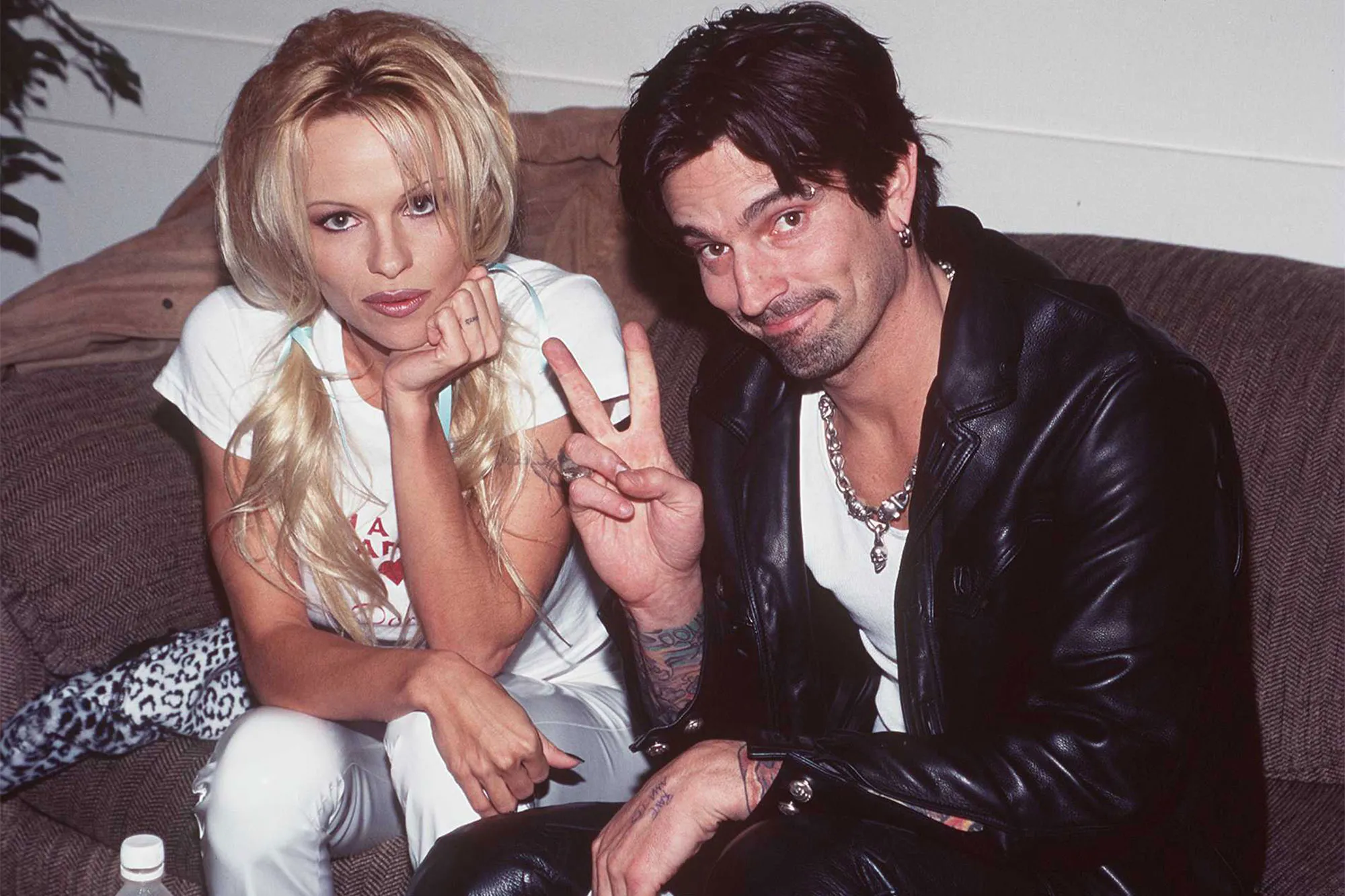 470 pam anderson romantic gestures