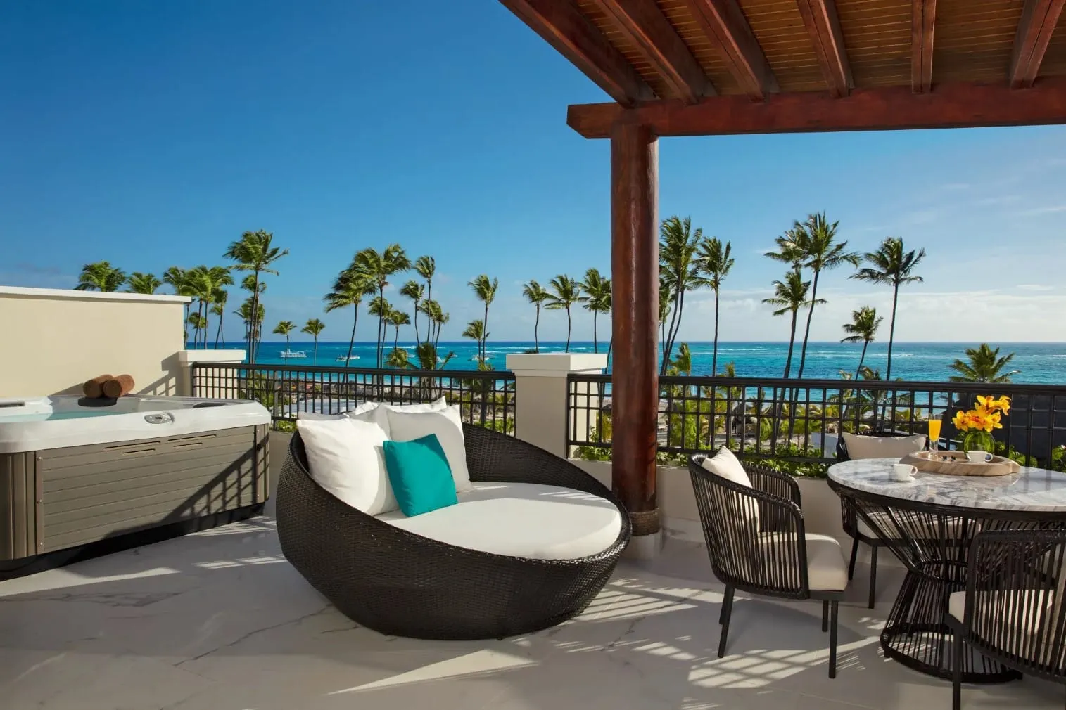 471 punta cana honeymoon suite luxury interior