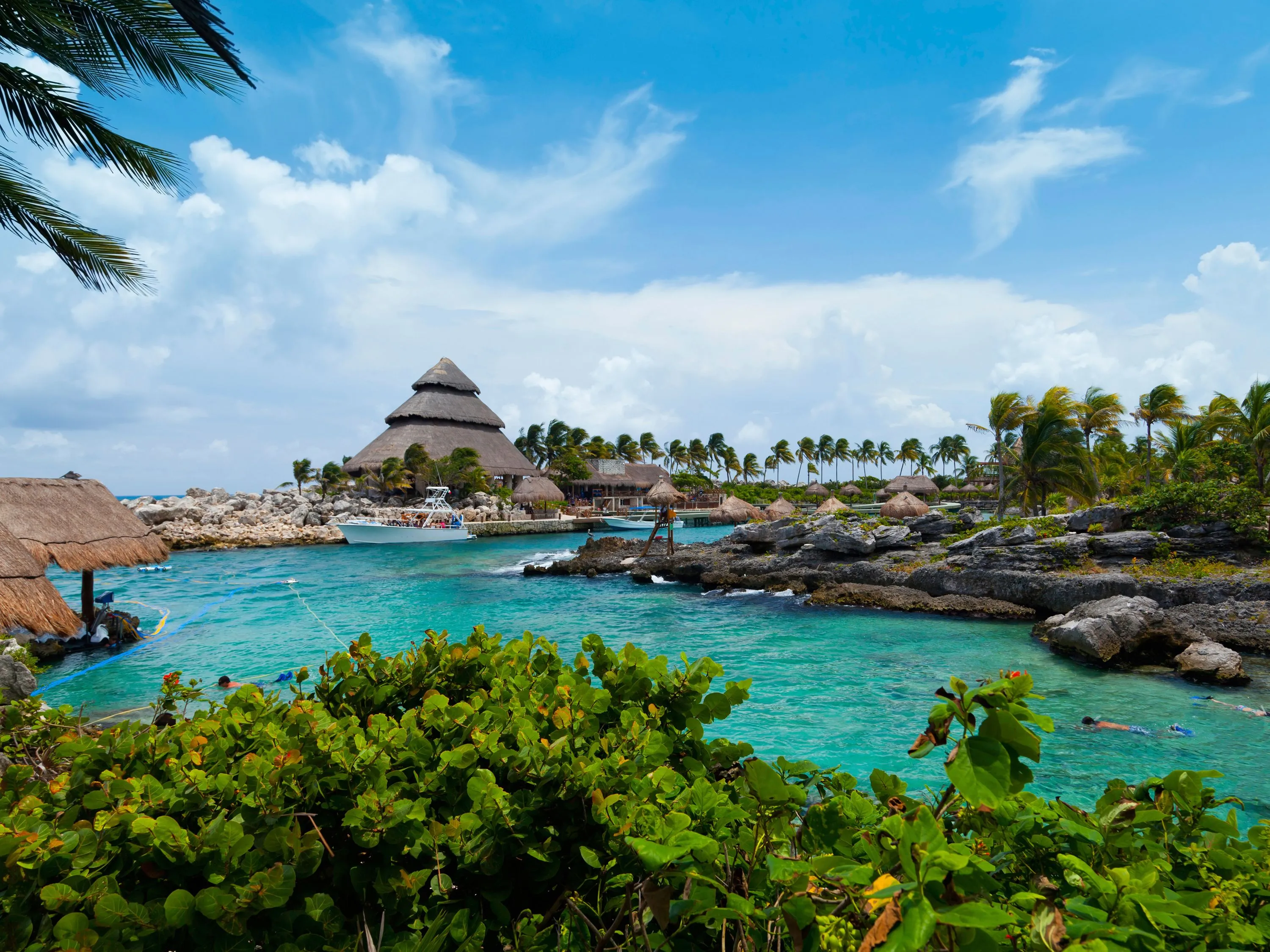 484 couple booking travel
