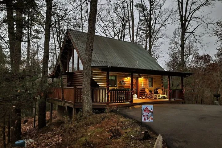 499 gatlinburg cabin outdoor space
