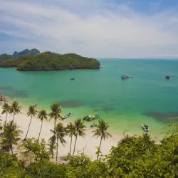 /img/518-island-hopping.webp