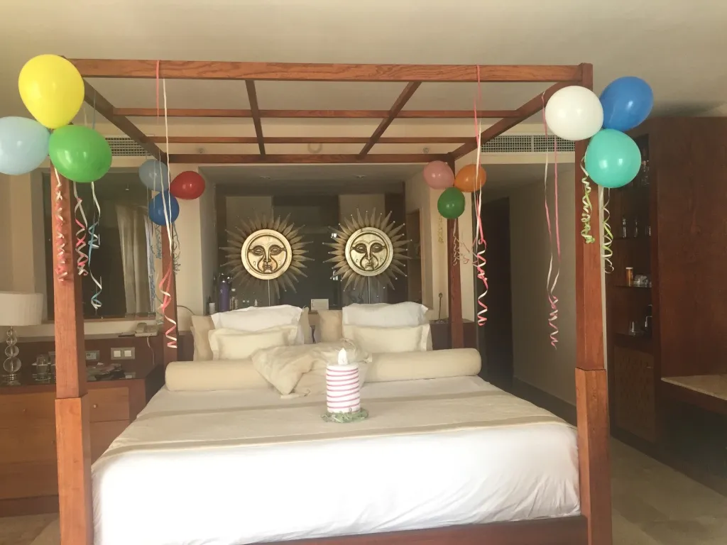 519 excellence playa mujeres pool