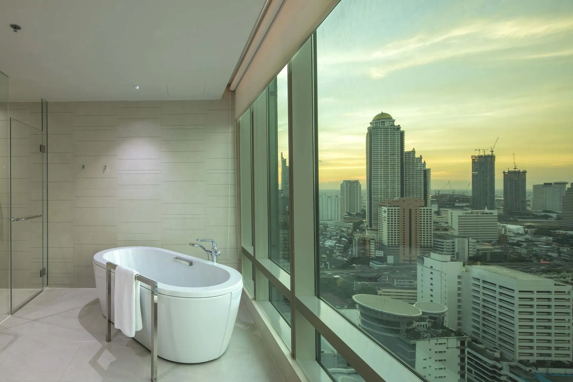534 vertigo moon bar bangkok