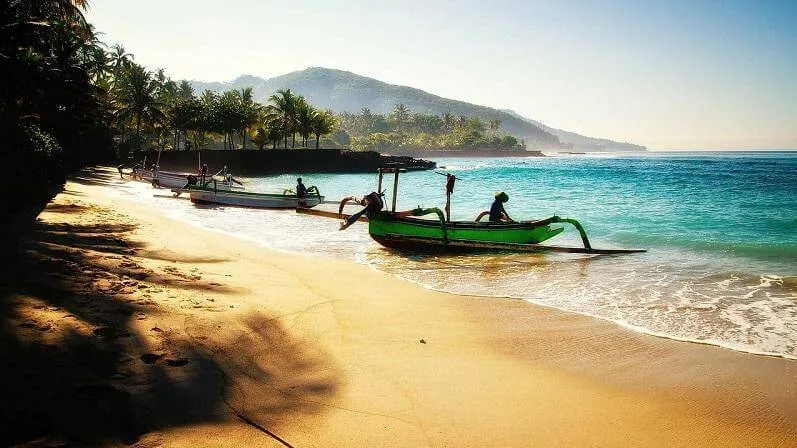 537 romantic beach