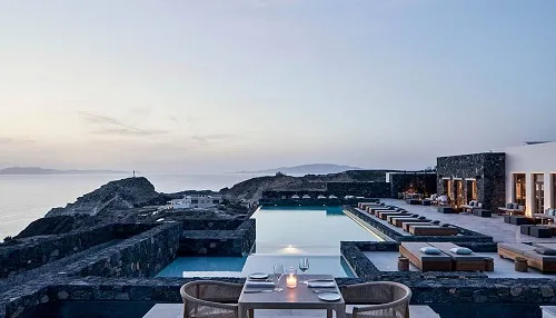 552 canaves oia honeymoon suite pool