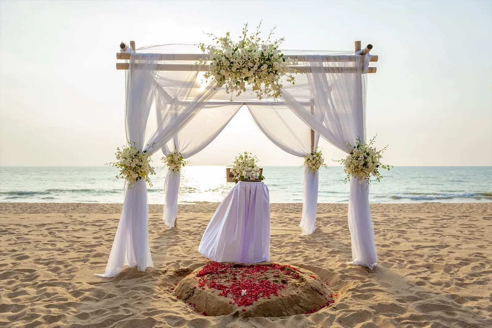 558 phuket romantic activities