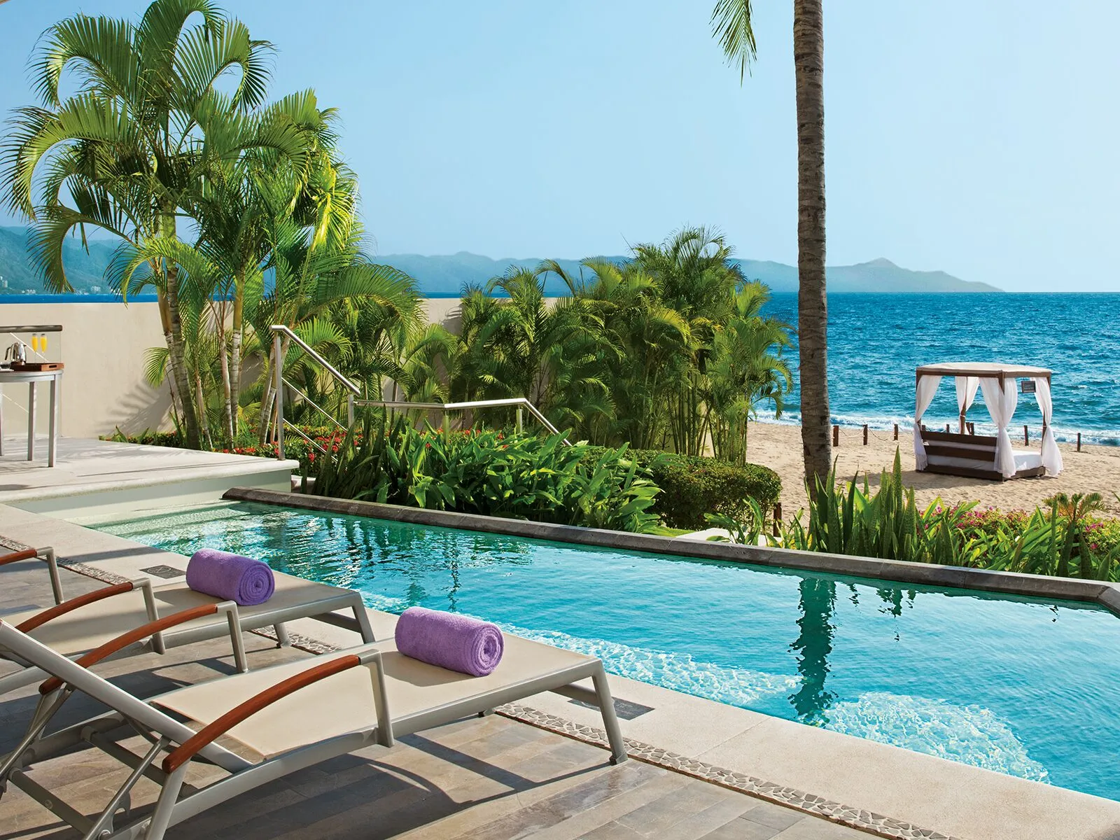 560 private honeymoon villa