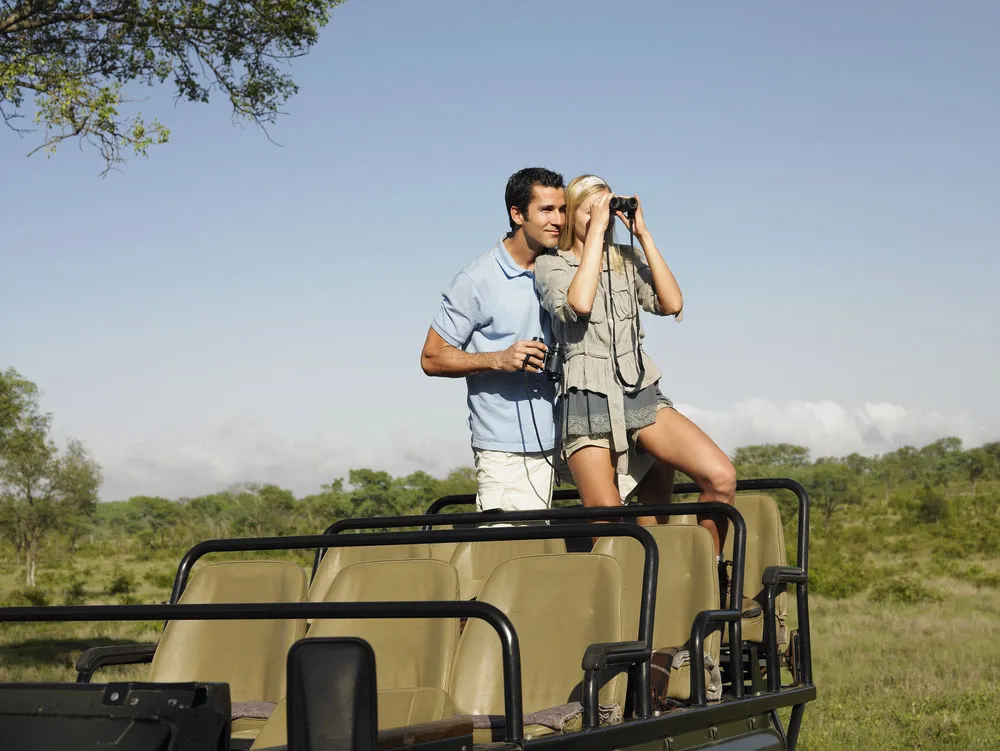 570 booking safari guide
