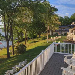 /img/604-poconos-honeymoon-hotel-fauchere.webp
