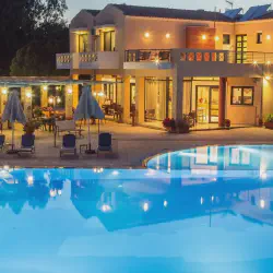 /img/616-greece-honeymoon-spa.webp