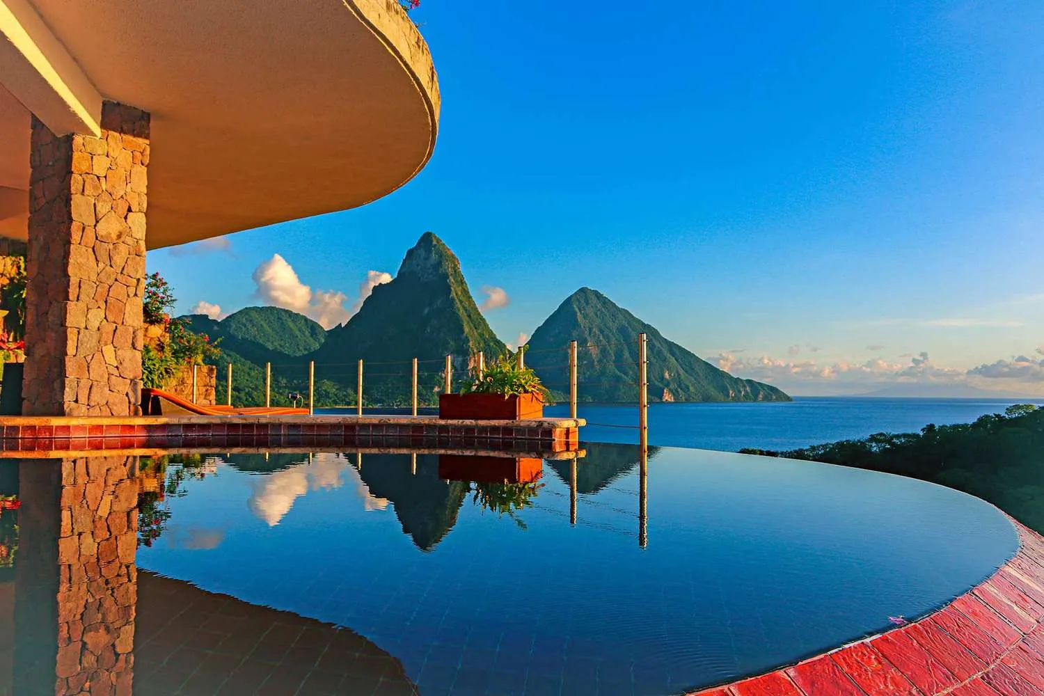 623 resort exterior honeymoon