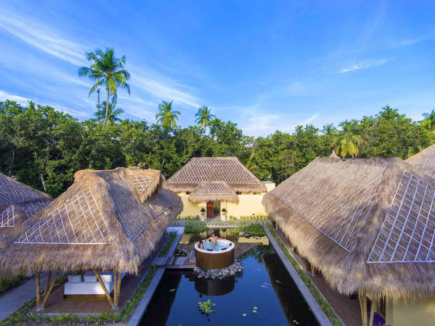 623 resort restaurant honeymoon