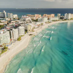 /img/654-cancun-honeymoon-sunset.webp
