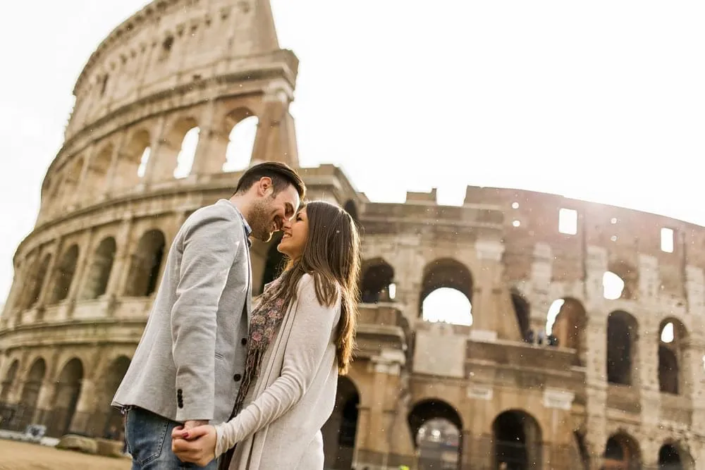 /img/670-italy-honeymoon-couple.webp