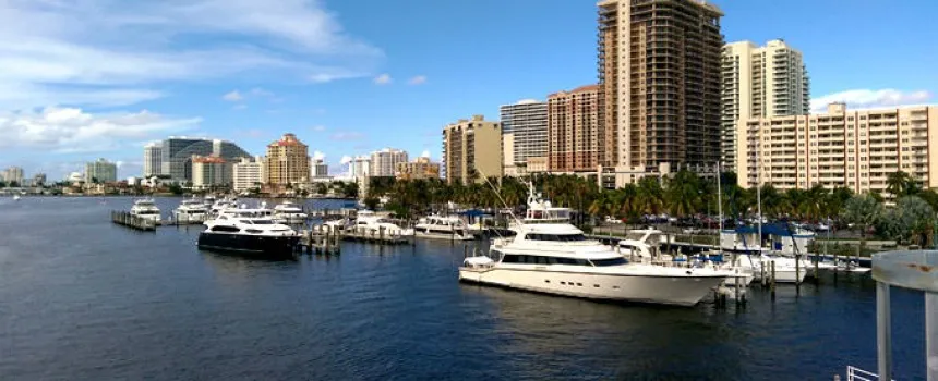 694 fort lauderdale beach couple
