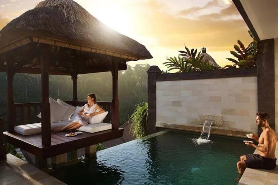 /img/695-bali-honeymoon-pool.webp
