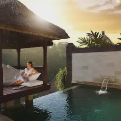 /img/695-bali-honeymoon-pool.webp