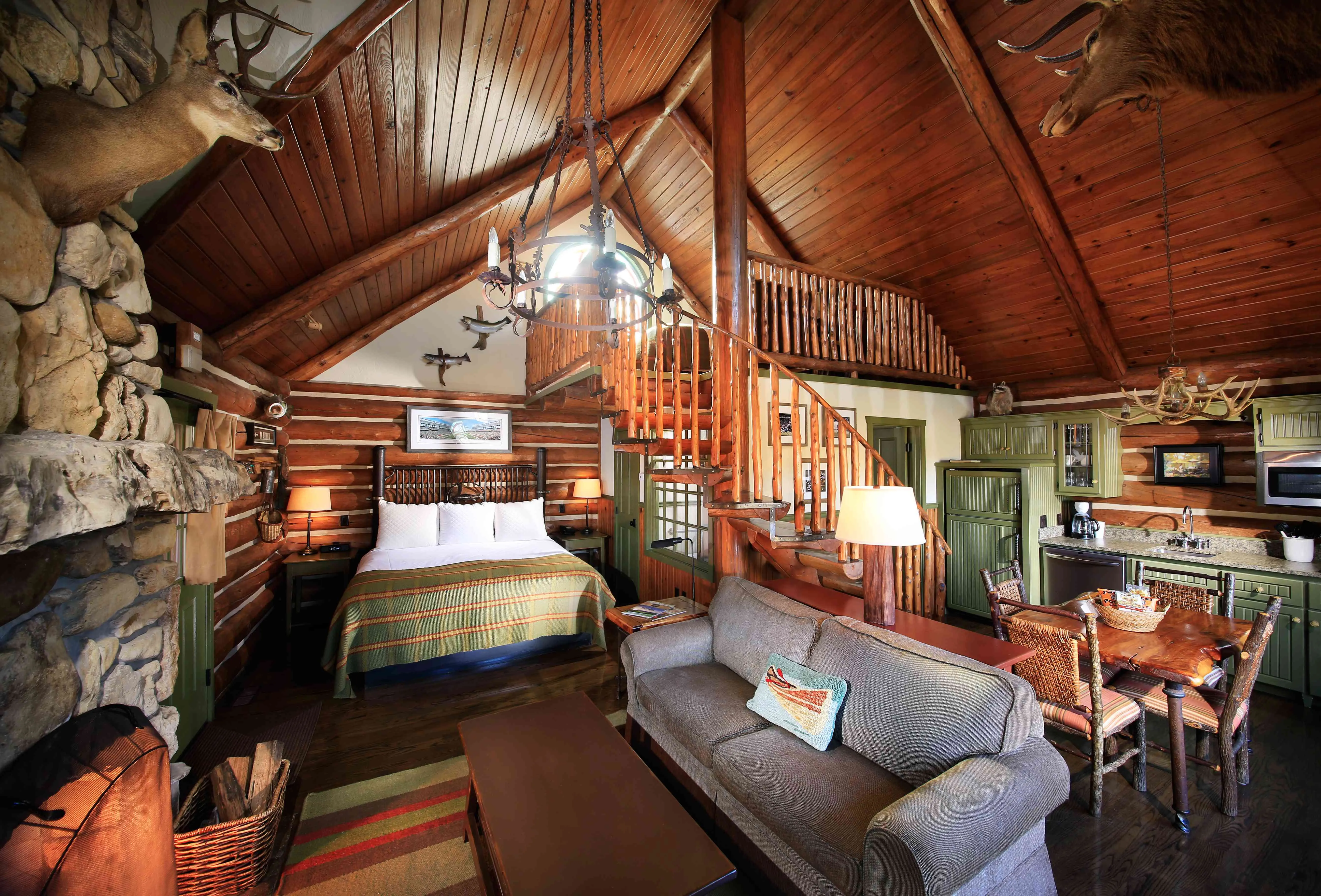 703 honeymoon cabin fireplace