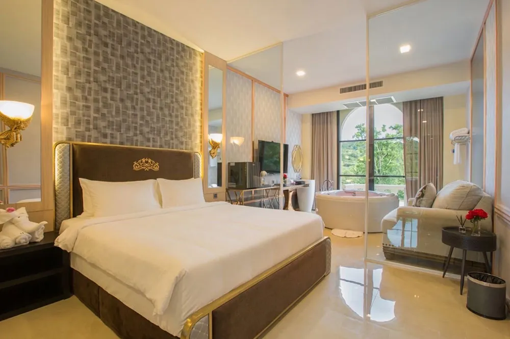 /img/717-orchid-hotel-pune-suite.webp