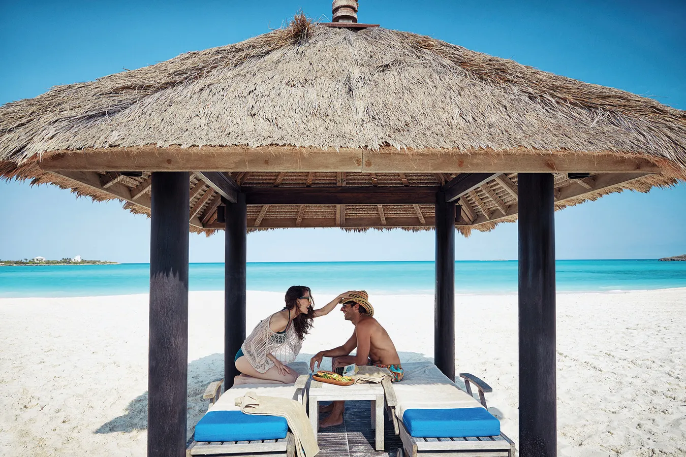723 romantic beach dinner